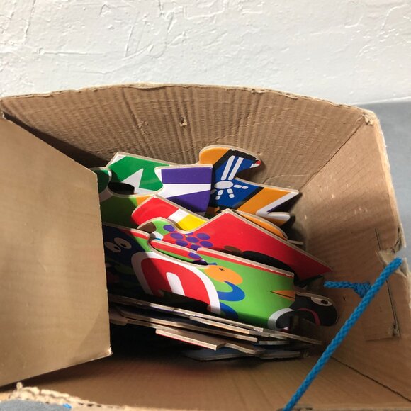 Melissa & Doug Alphabet Giant Cardboard Floor Puzzle 36 Pcs - Picture 6 of 7